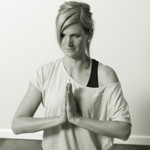 Portrait von Kira Benning