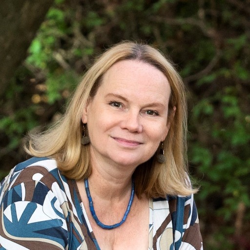 Portrait von Bettina Falkenberg